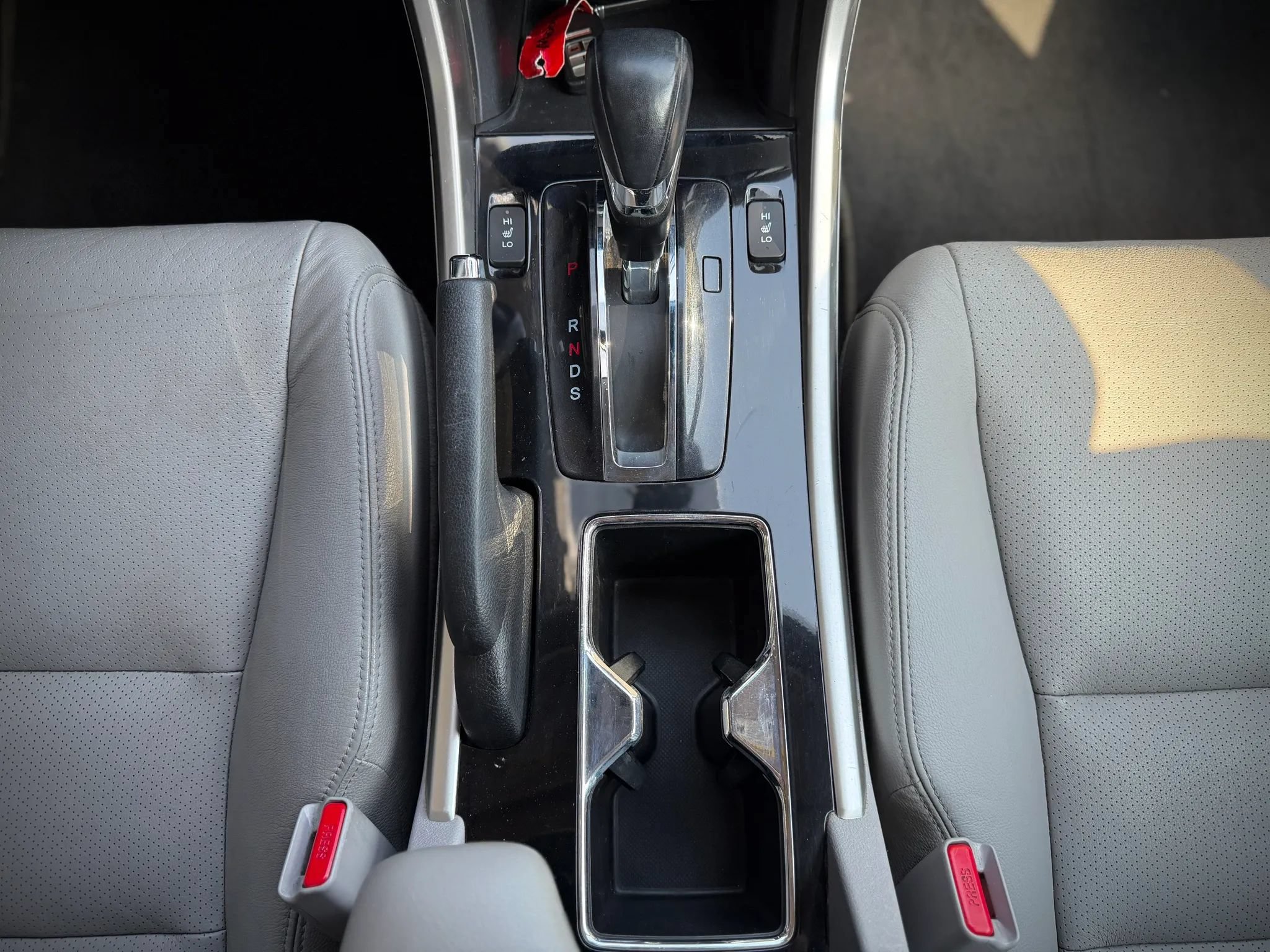 Used 2017 Honda Accord EX-L image 18