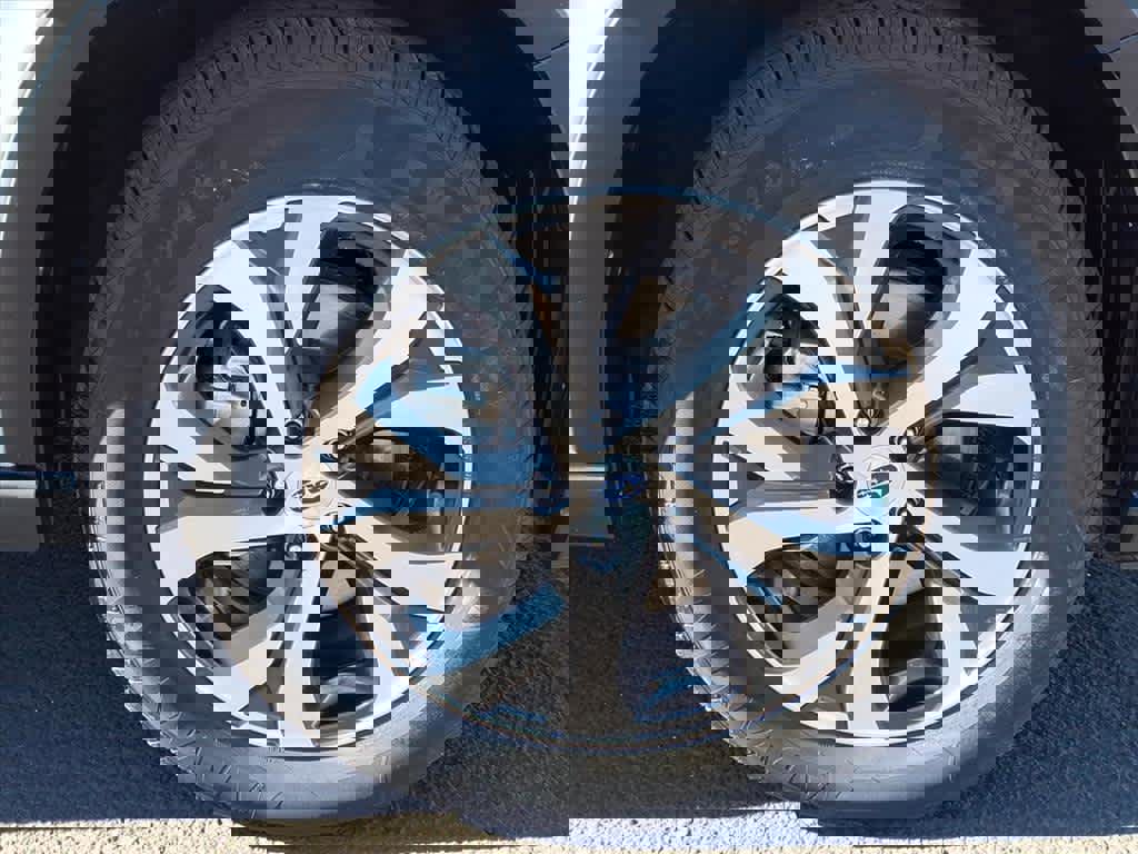 Certified 2022 Subaru Outback Limited image 9