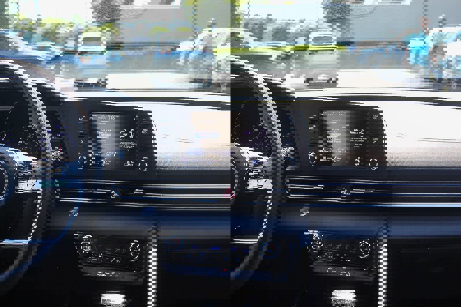 Certified 2023 Hyundai Elantra SEL image 17