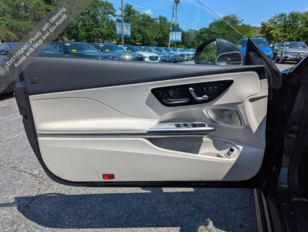 Used 2026 Mercedes-Benz CLE 450 4MATIC Cabriolet image 14