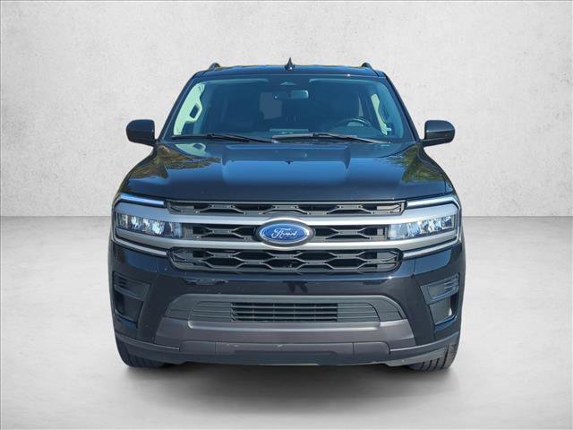 Used 2024 Ford Expedition Max XLT image 2