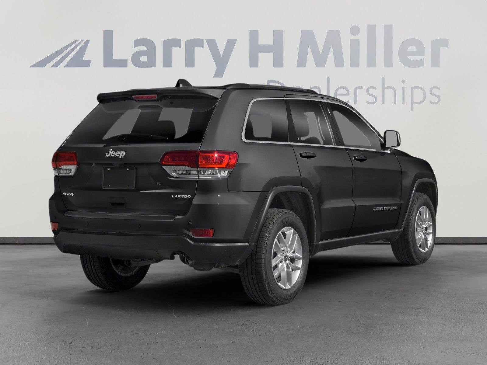 Used 2019 Jeep Grand Cherokee Altitude image 2