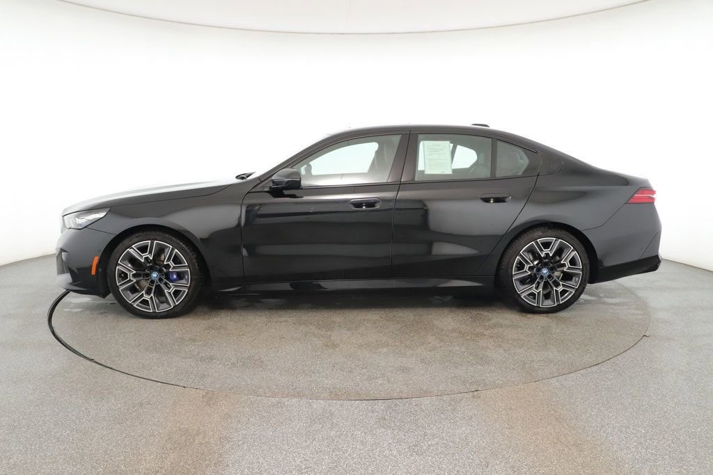 Used 2024 BMW i5 eDrive40i w/ M Sport Package image 2