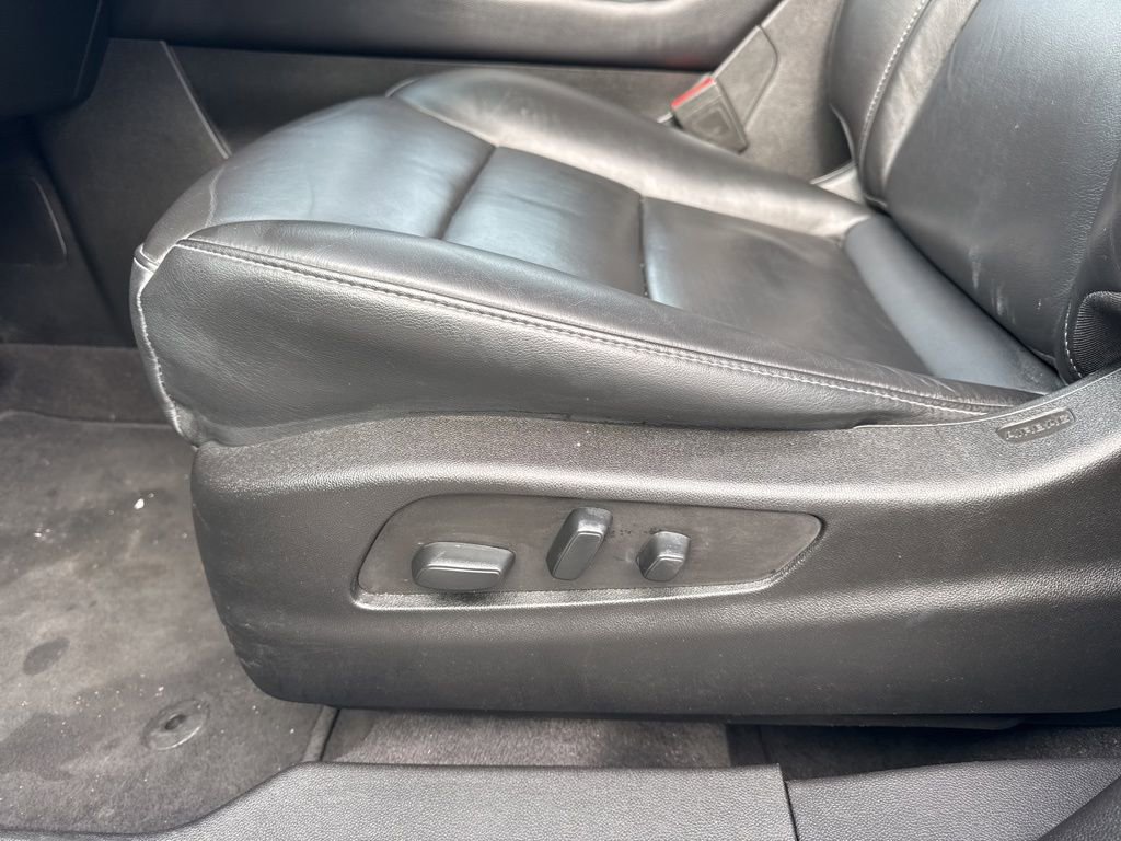 Used 2023 Cadillac XT4 Premium Luxury image 21