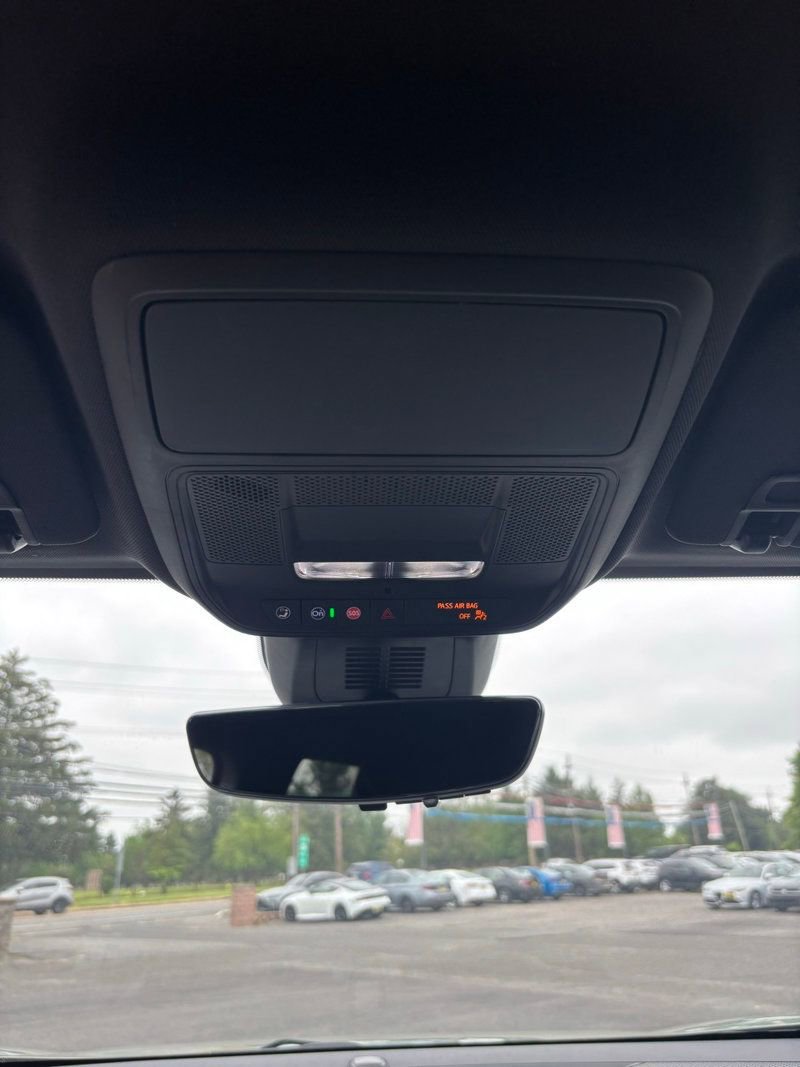 Used 2025 Chevrolet Equinox LT w/ Safety and Technology Package image 15
