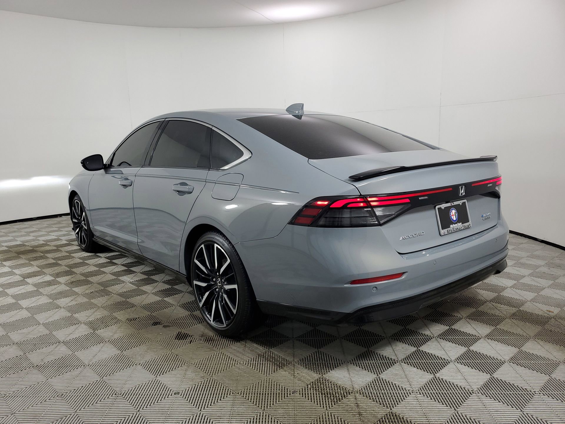 Used 2024 Honda Accord Touring image 8