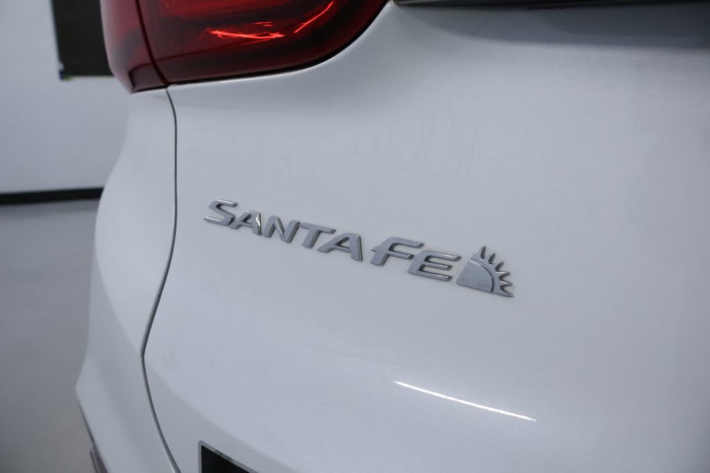Used 2020 Hyundai Santa Fe Limited AWD/4WD image 10