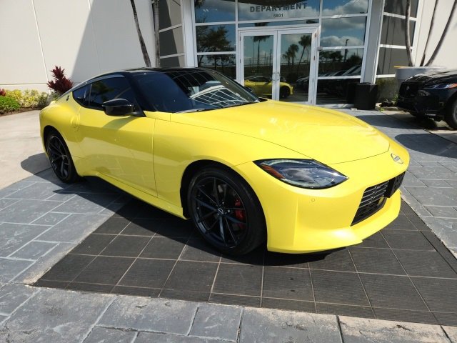 Used 2023 Nissan Z Performance w/ Floor Mat Package (L93) image 2