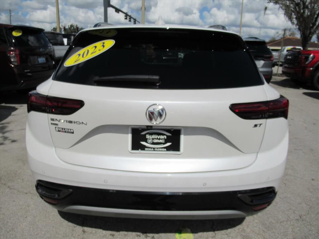Used 2023 Buick Envision Essence w/ Sport Touring Package image 5