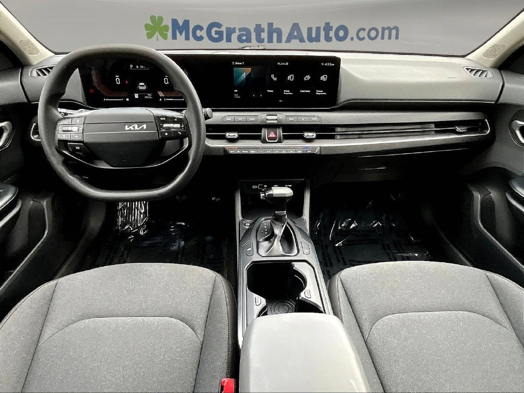 Used 2025 Kia K4 FWD image 9