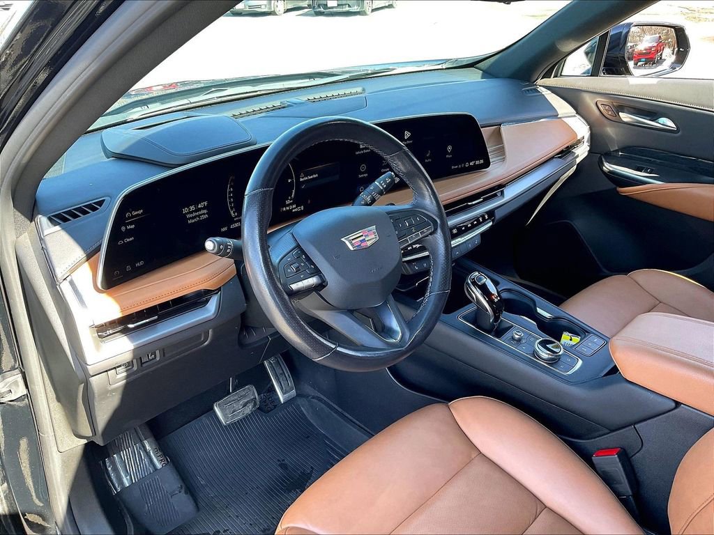Used 2024 Cadillac XT4 Sport AWD/4WD image 8