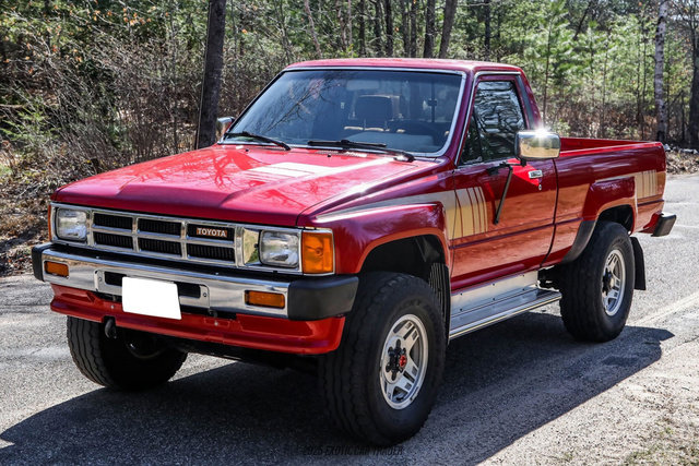 Used 1986 Toyota Pickup 4x4 Regular Cab Turbo image 14