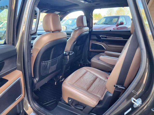 Used 2020 Kia Telluride SX w/ SX Prestige Package image 14