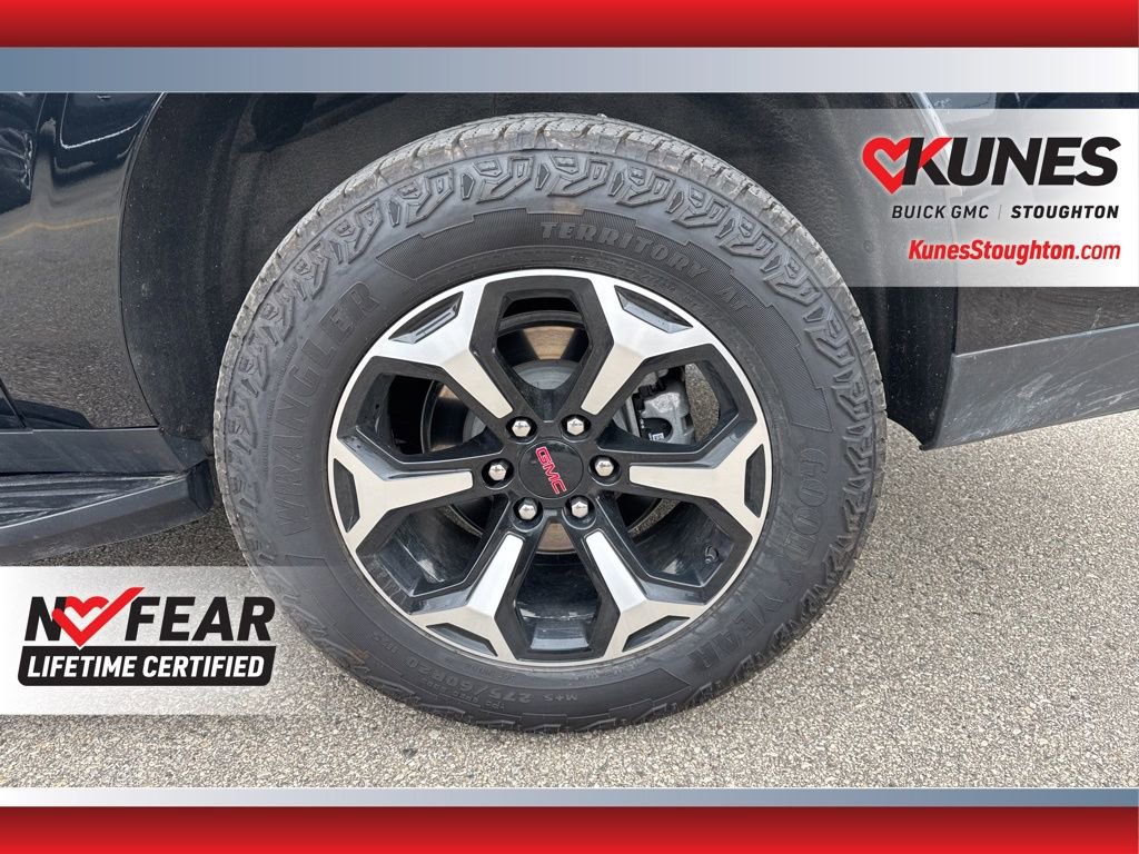 Used 2025 GMC Yukon XL AT4 image 16