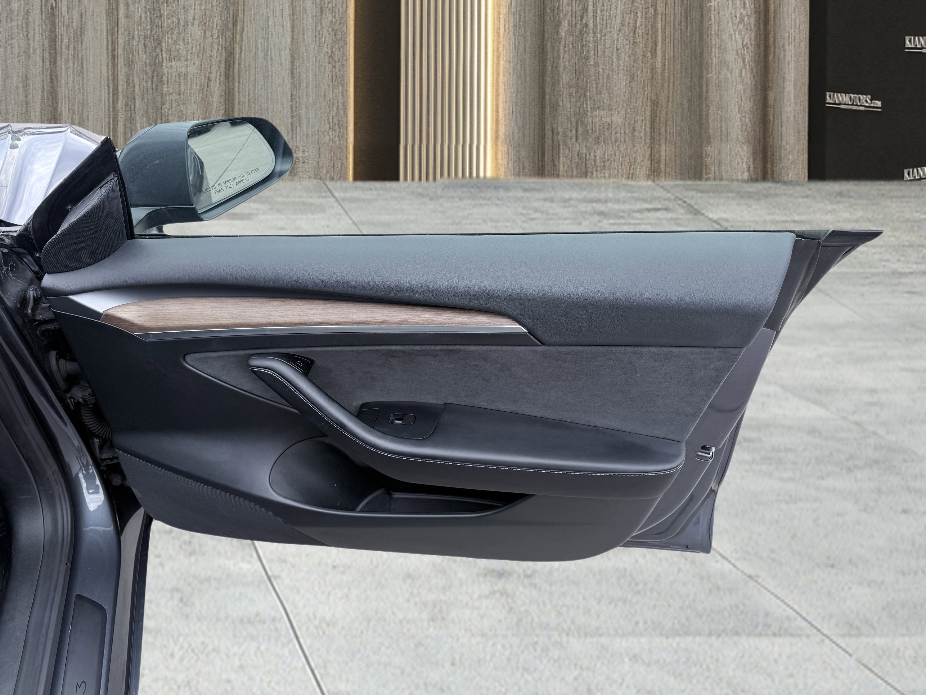 Used 2023 Tesla Model 3 Standard Range image 42