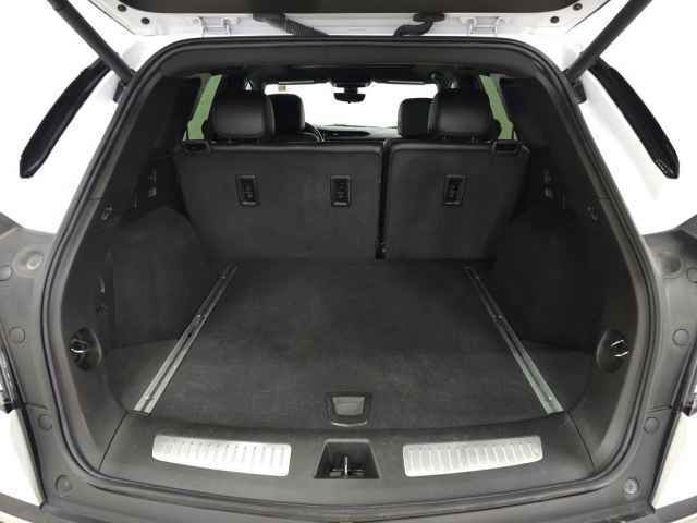 Certified 2024 Cadillac XT5 Sportv w/ Technology Package AWD/4WD image 6