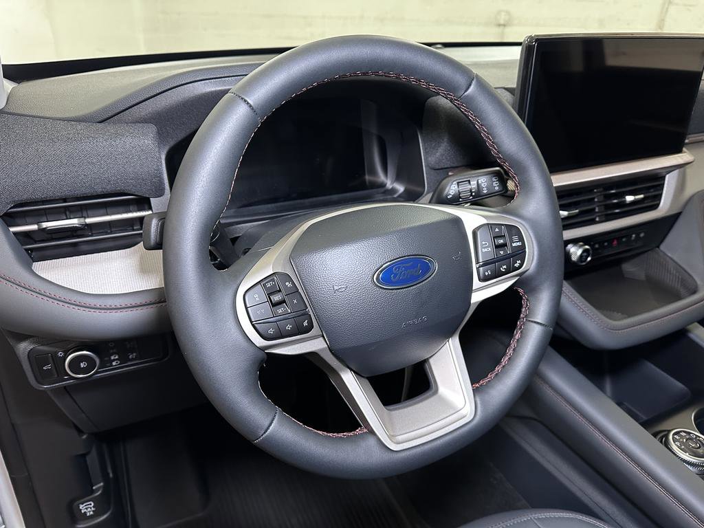 New 2026 Ford Explorer Active w/ Active Comfort Package image 22