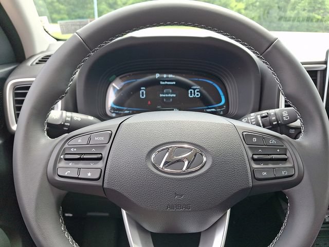 New 2026 Hyundai Venue SEL FWD image 15