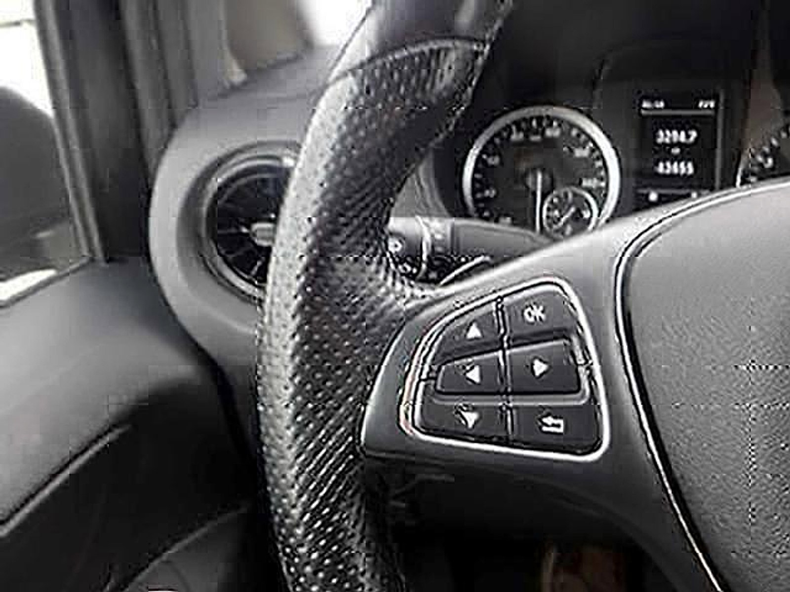 Used 2021 Mercedes-Benz Metris image 12