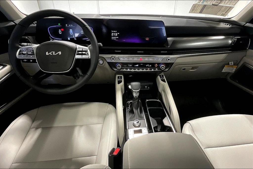 New 2025 Kia Telluride S image 9