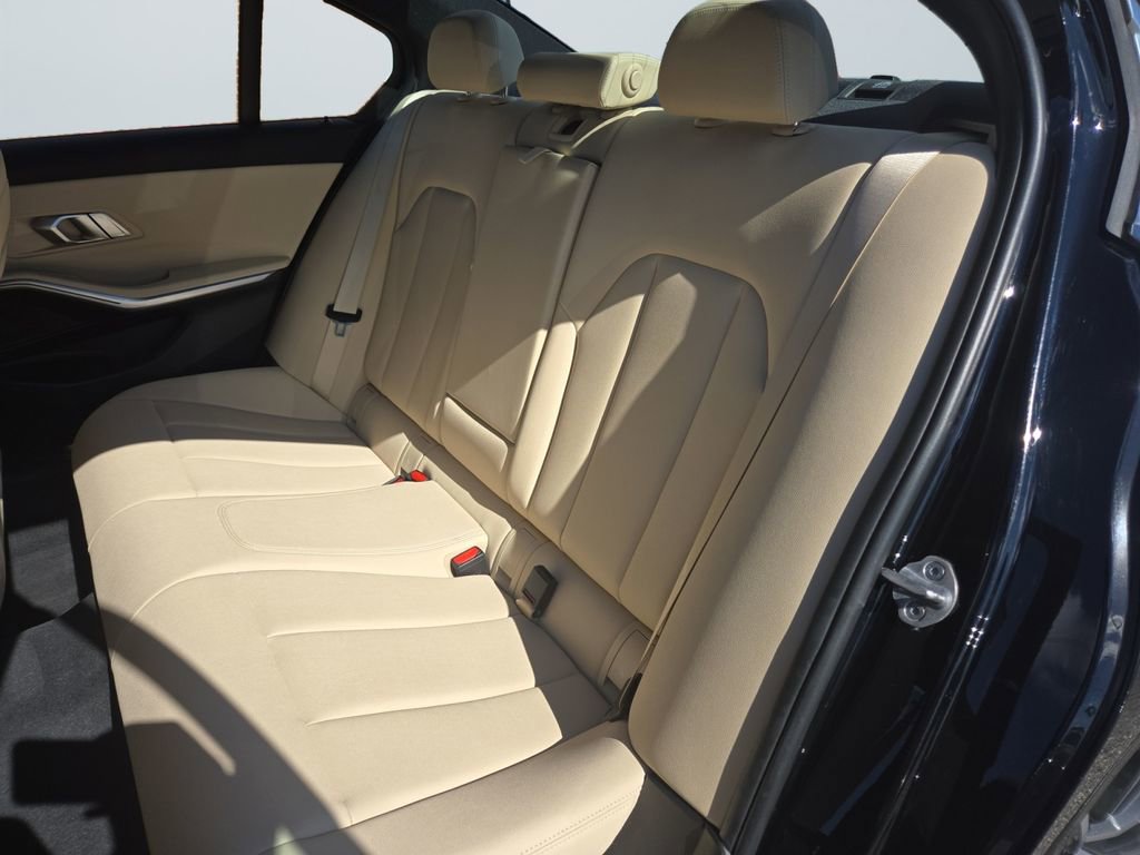 Used 2021 BMW 330i xDrive 330i xDrive w/ Convenience Package image 13