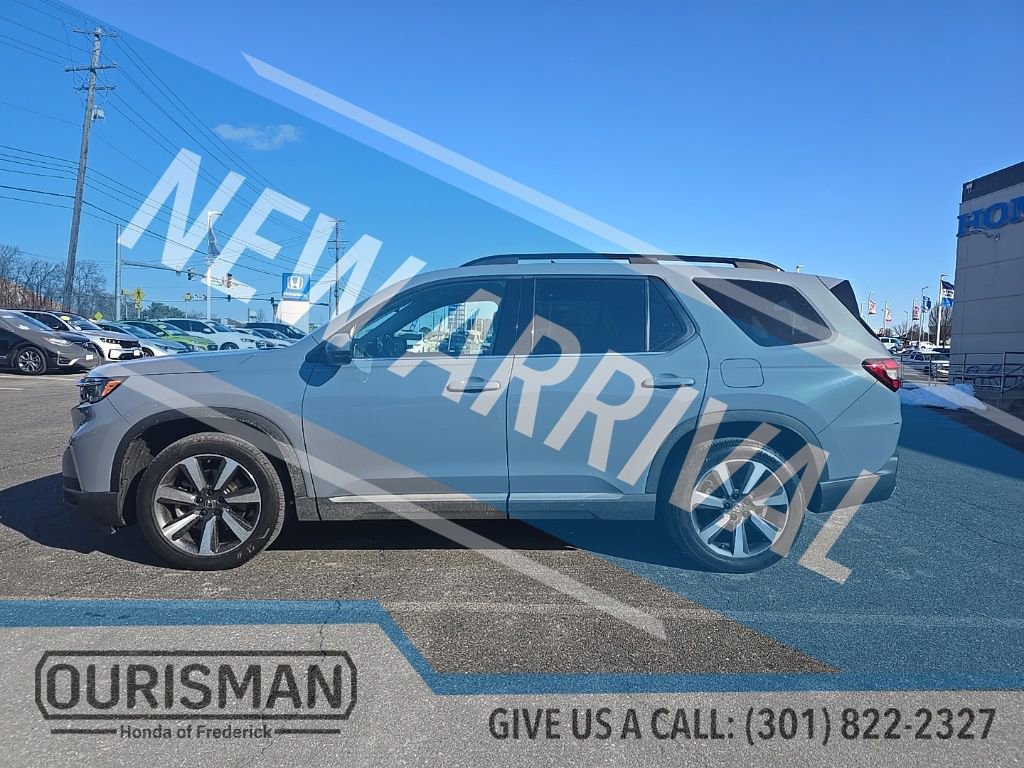 Used 2023 Honda Pilot Touring image 5