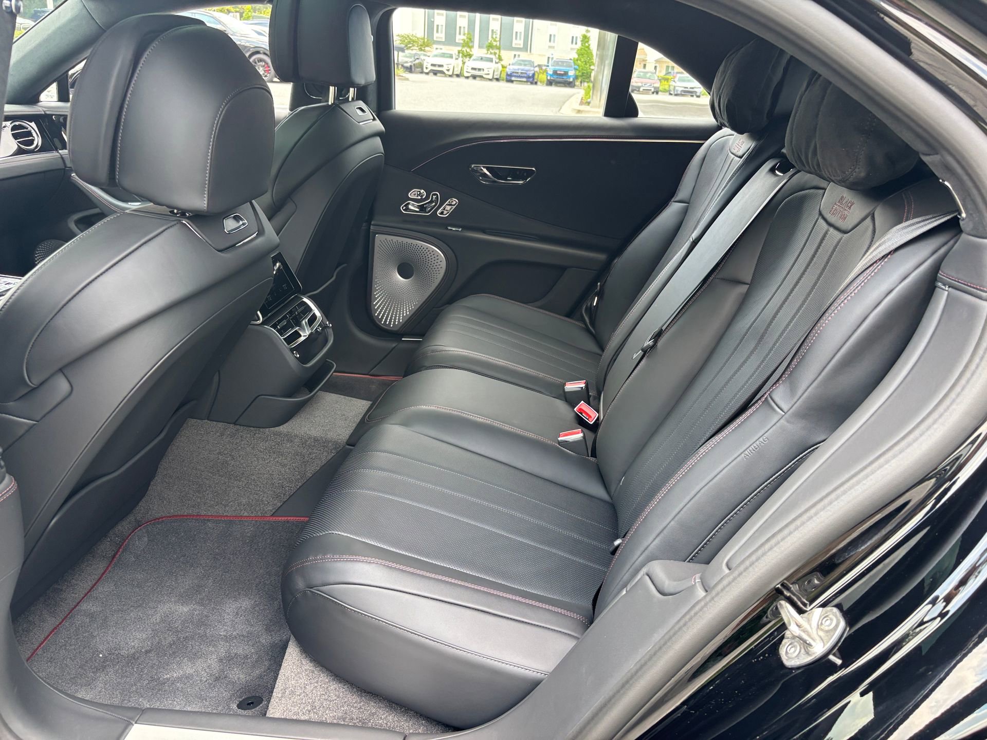 New 2025 Bentley Flying Spur Plug-In Hybrid image 16