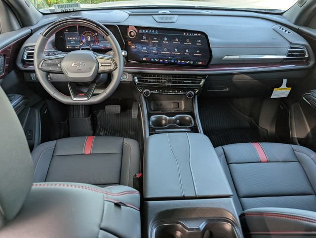 New 2026 Chevrolet Traverse RS w/ LPO, Floor Liner Package AWD/4WD image 5