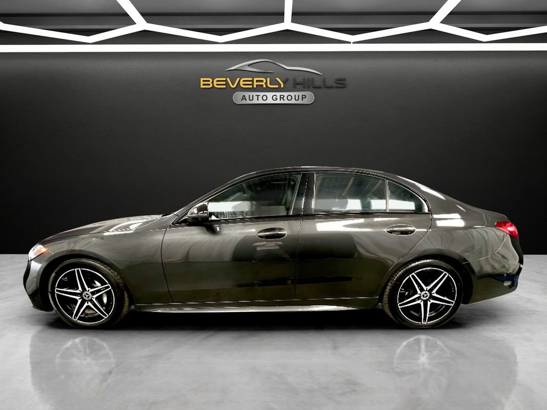 Used 2023 Mercedes-Benz C 300 4MATIC Sedan image 2