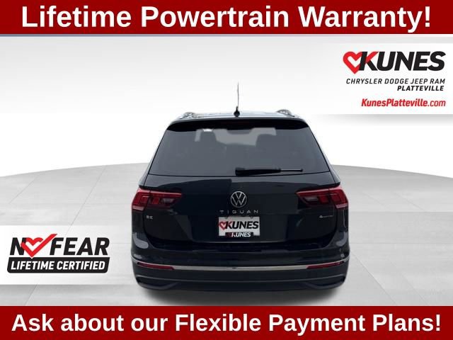 Used 2022 Volkswagen Tiguan SE w/ Panoramic Sunroof Package AWD/4WD image 9
