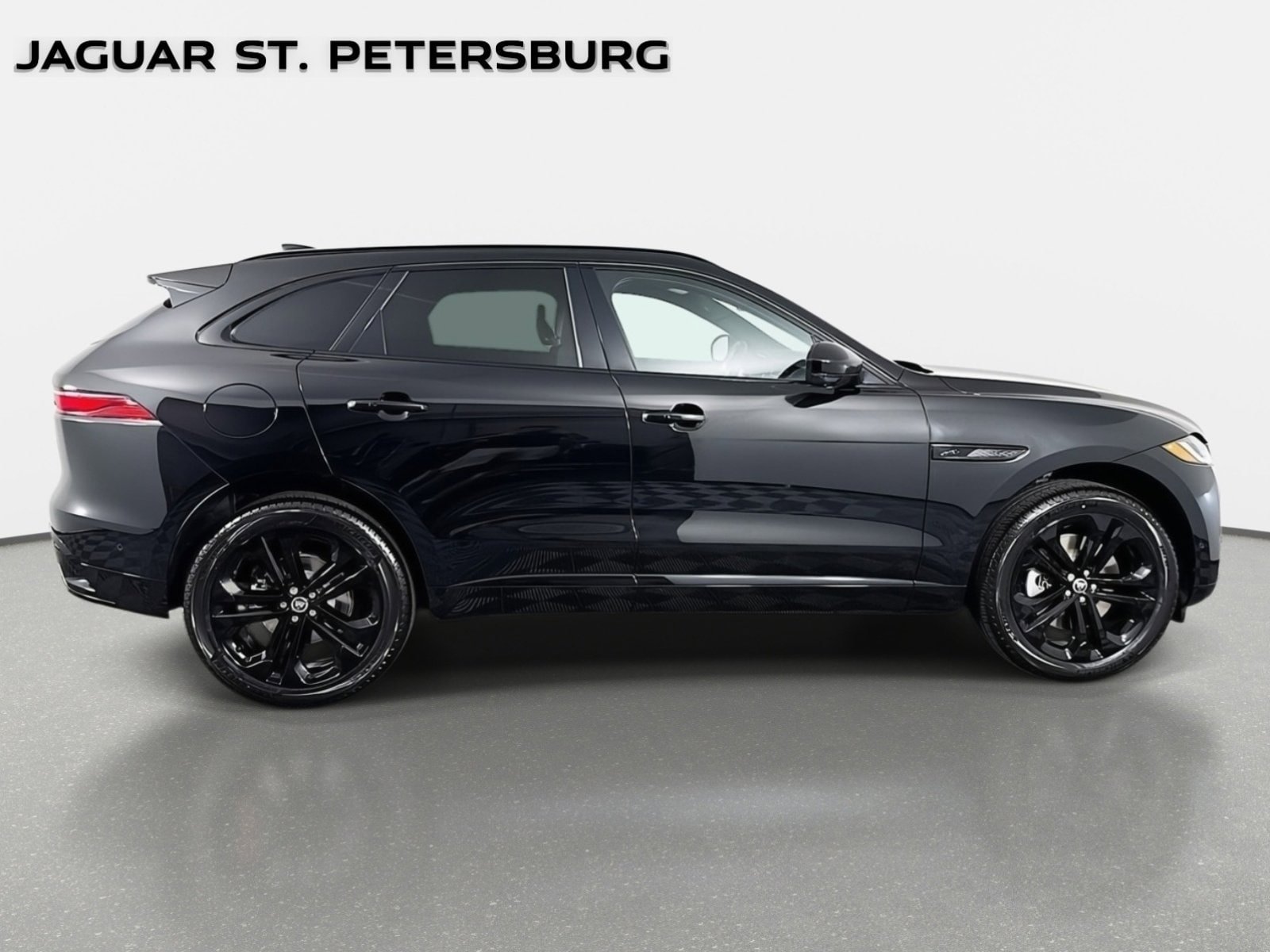 Used 2026 Jaguar F-PACE R-Dynamic S AWD/4WD image 4