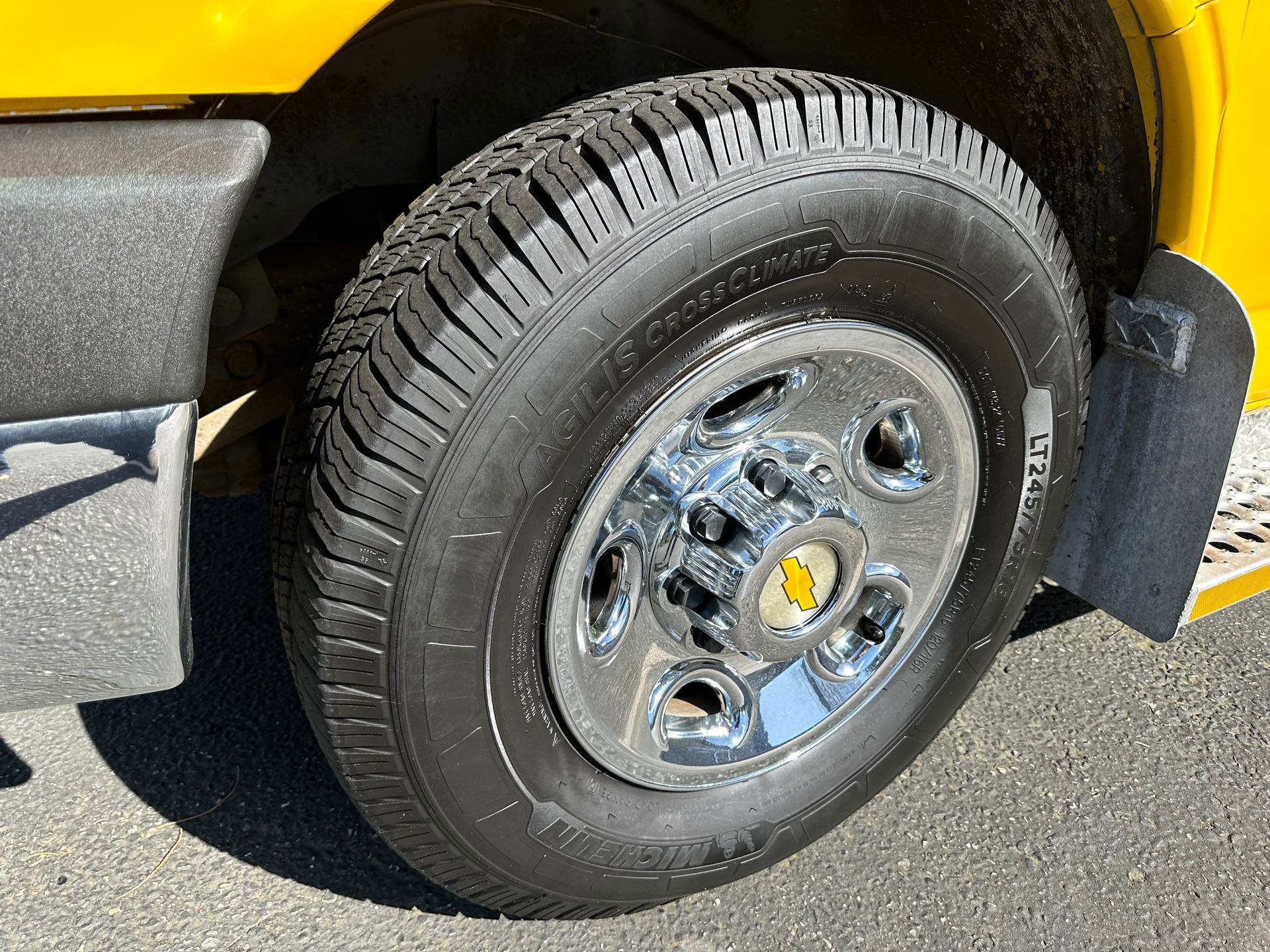 Used 2014 Chevrolet Express 3500 RWD image 8