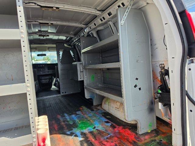 Used 2017 GMC Savana 2500 RWD image 33