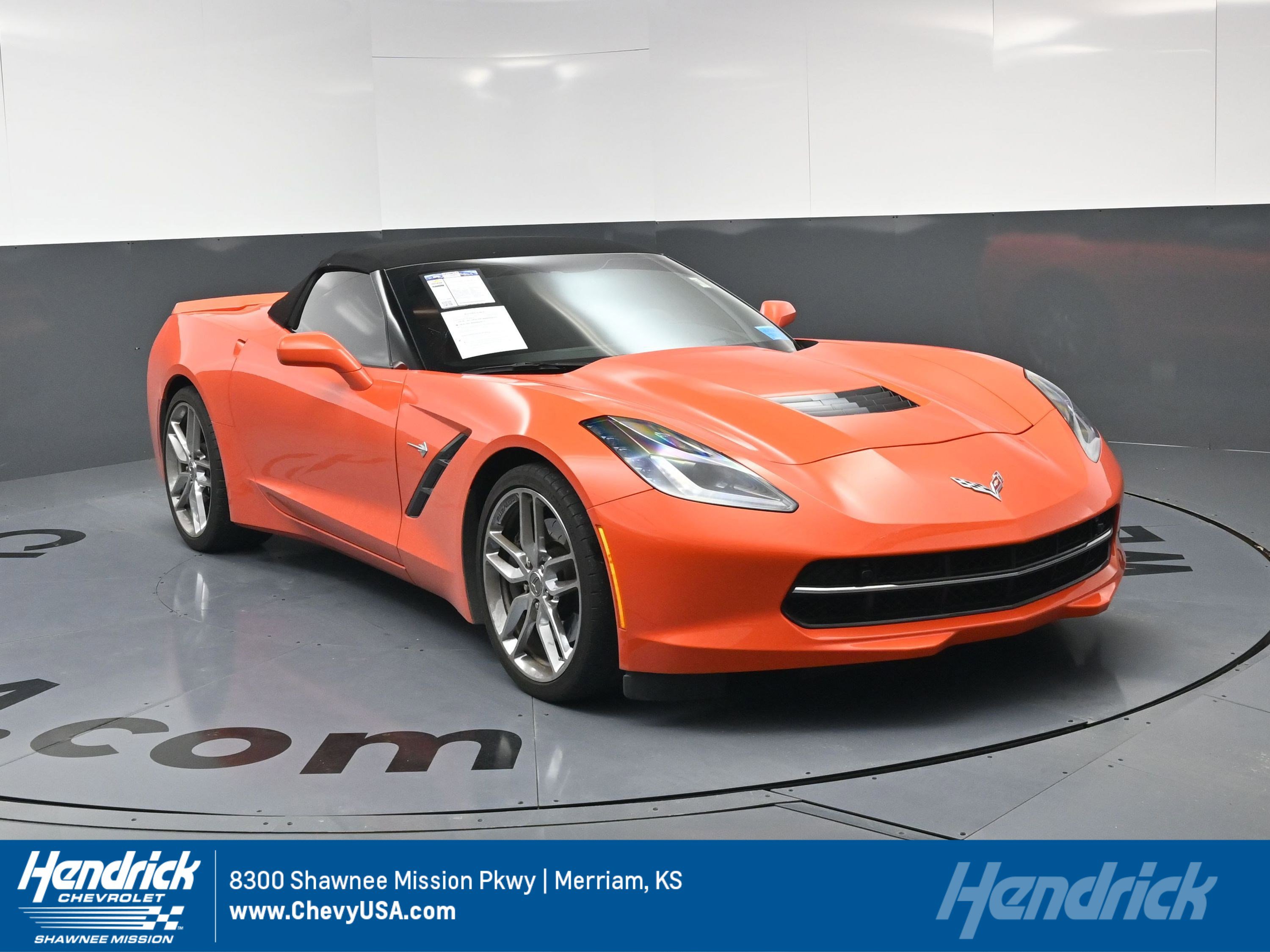 Used 2019 Chevrolet Corvette Stingray Convertible Z51 2LT image 1