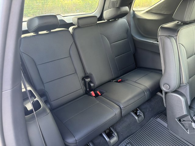 New 2026 Chevrolet Traverse High Country w/ LPO, Floor Liner Package image 30