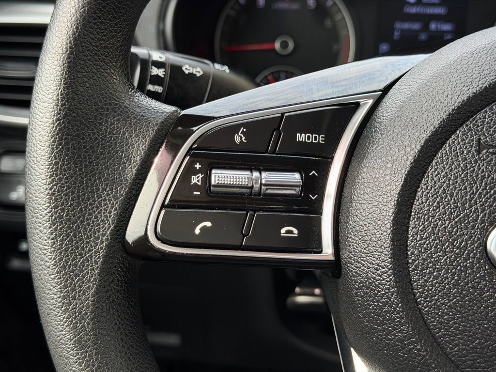 Used 2020 Kia Optima LX image 19