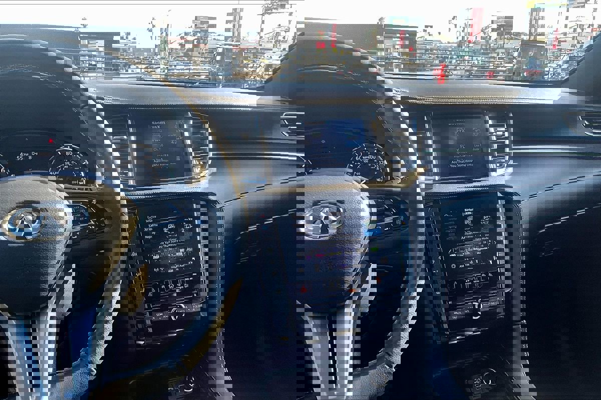 Used 2024 INFINITI QX55 Luxe image 6