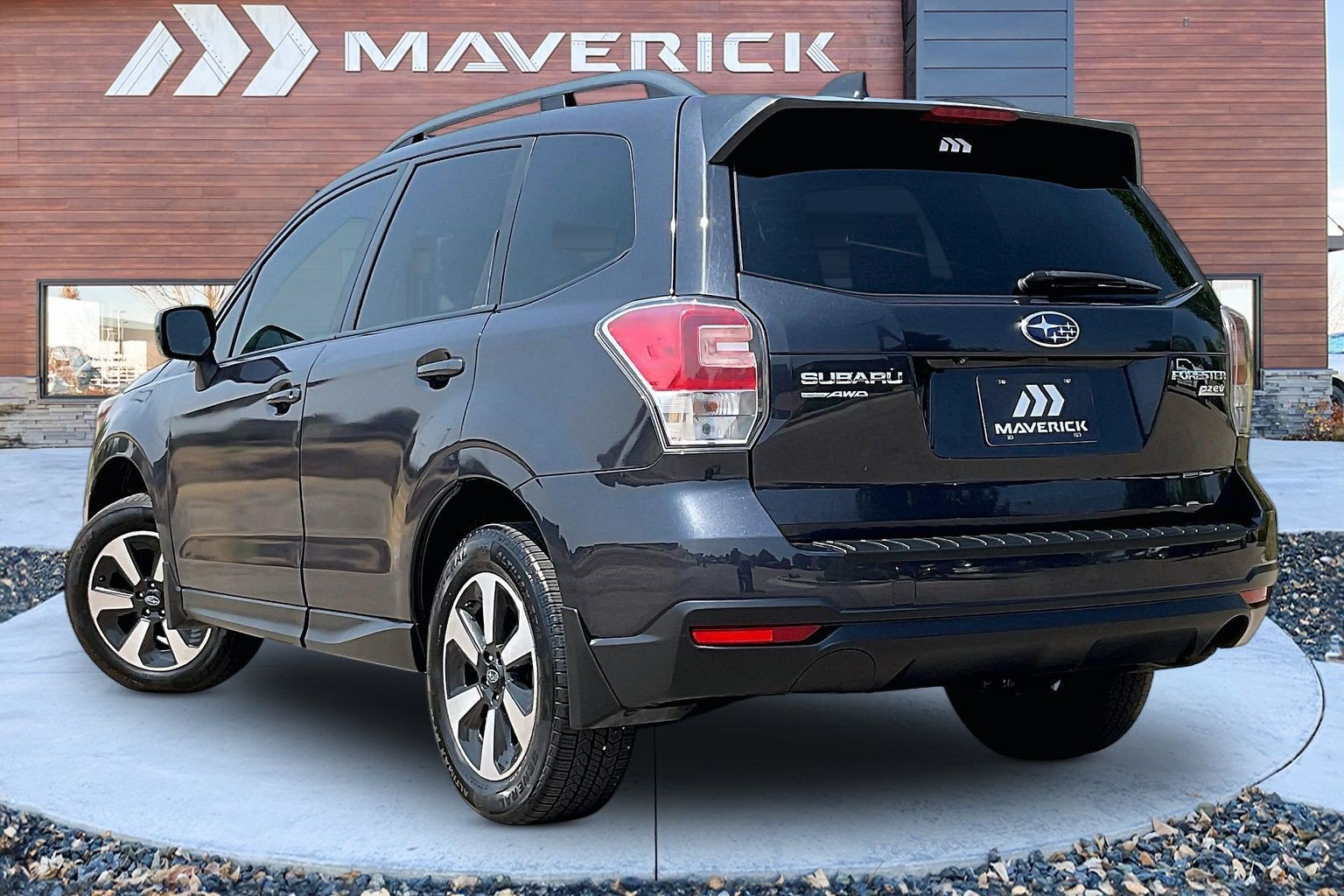 Used 2017 Subaru Forester 2.5i Premium AWD/4WD image 4