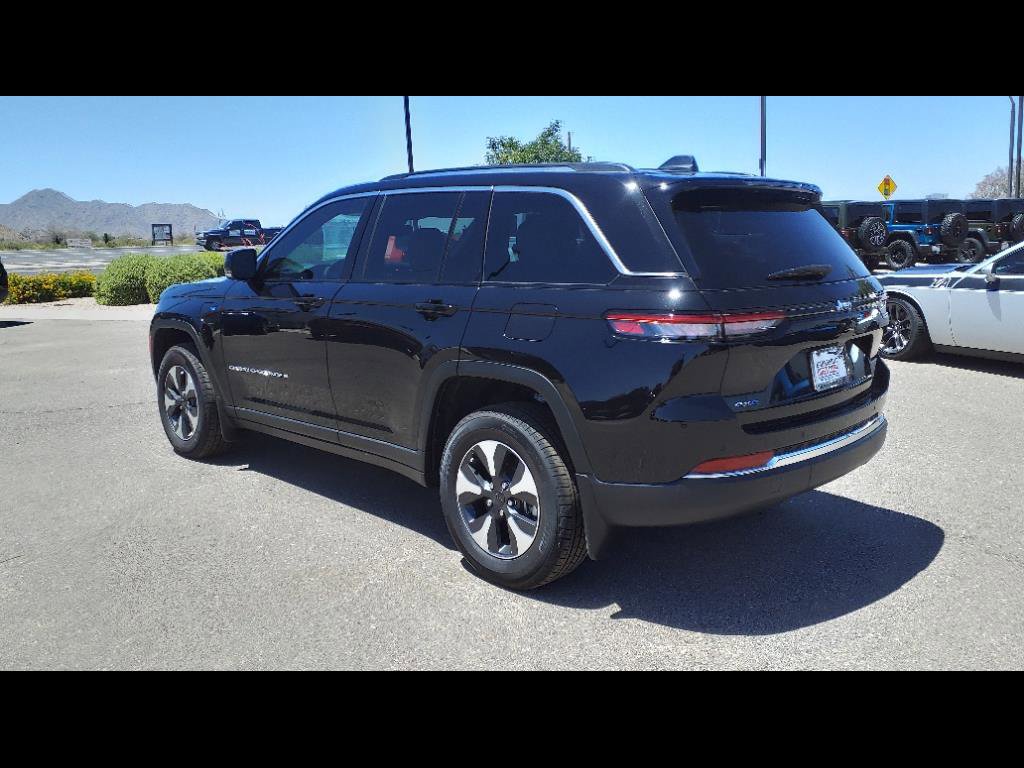 New 2024 Jeep Grand Cherokee Limited 4xe w/ Trailer Tow Package AWD/4WD image 4