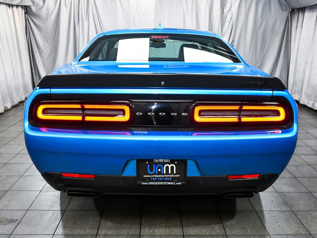 Used 2023 Dodge Challenger SRT Hellcat w/ Driver Convenience Group image 5