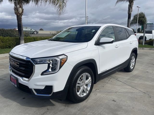 Certified 2024 GMC Terrain SLE image 1