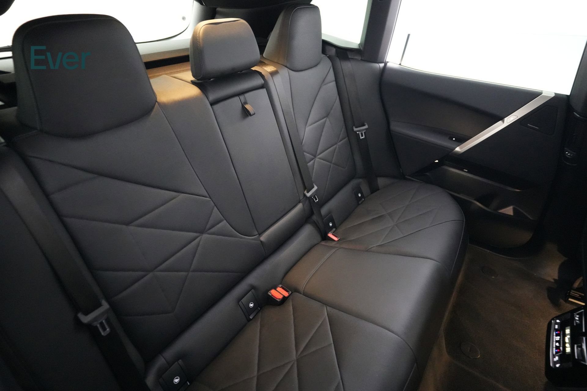 Used 2022 BMW iX xDrive50 w/ Convenience Package image 5