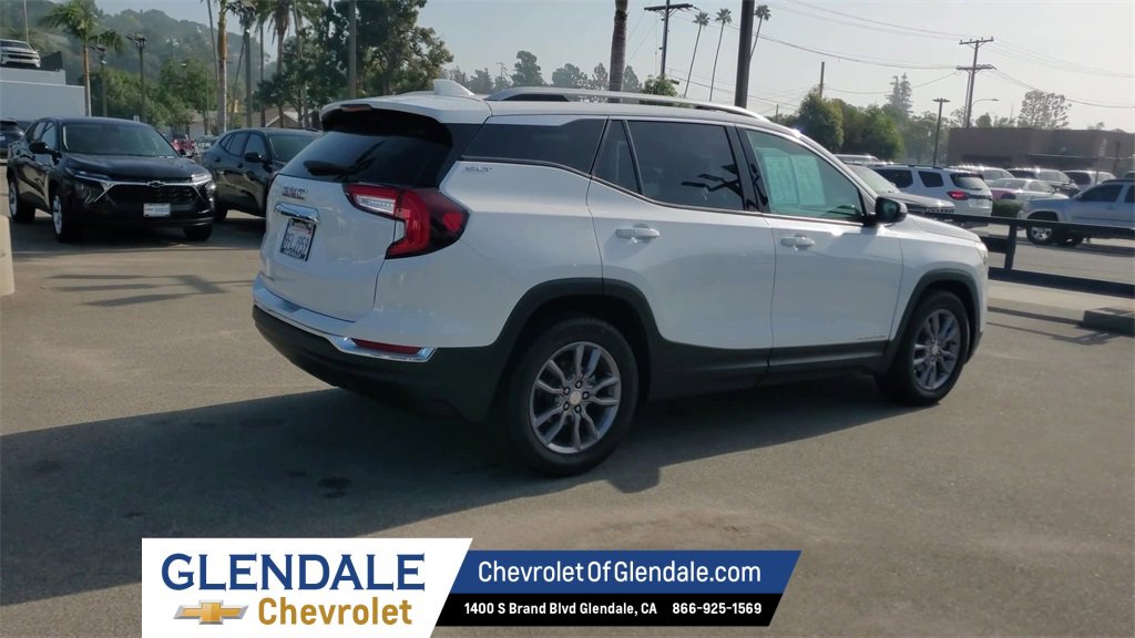 Used 2022 GMC Terrain SLT image 7