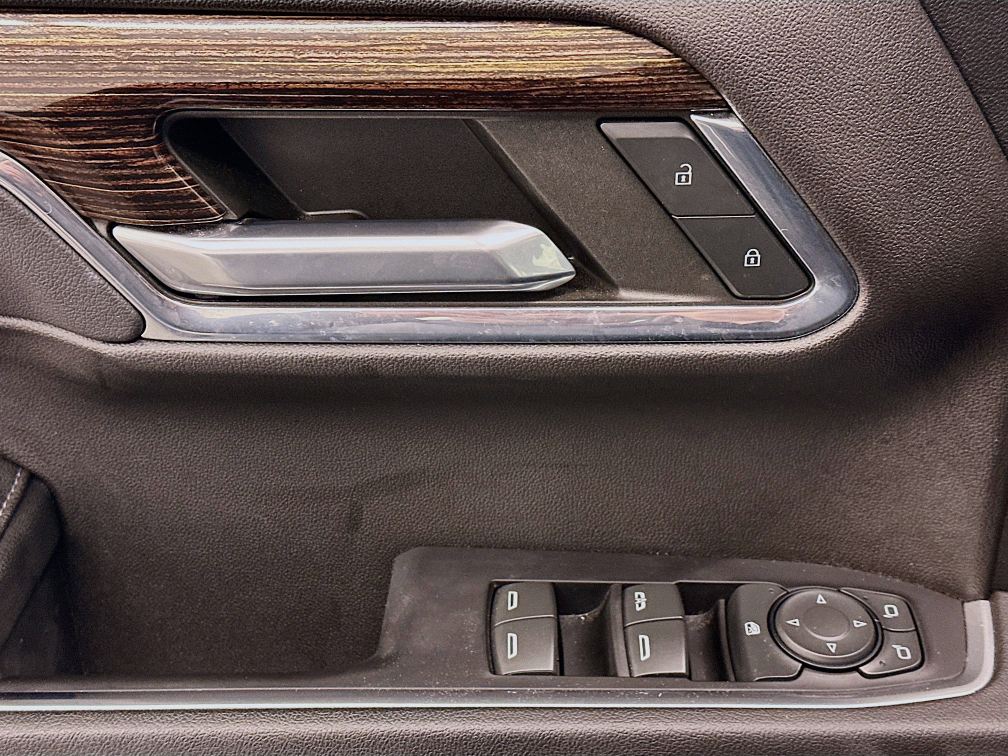 Used 2023 GMC Sierra 1500 Elevation image 15