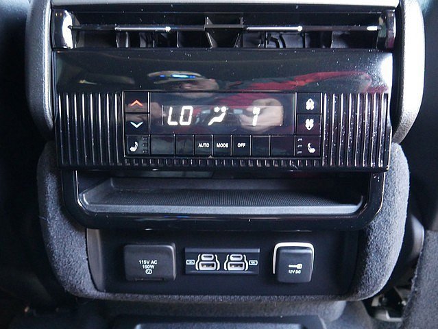 Used 2024 Jeep Wagoneer Series II image 62