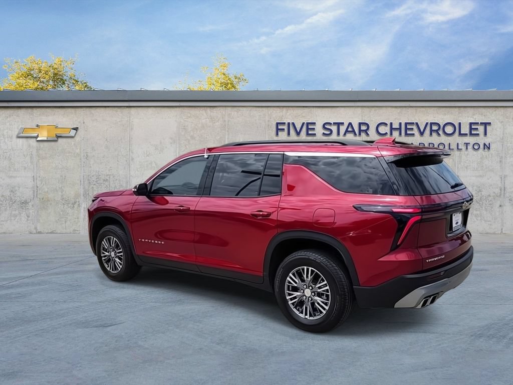 Used 2025 Chevrolet Traverse LT FWD image 6