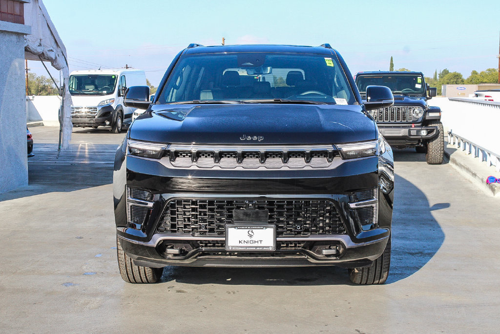 New 2026 Jeep Grand Wagoneer Summit w/ Premium Group III AWD/4WD image 3