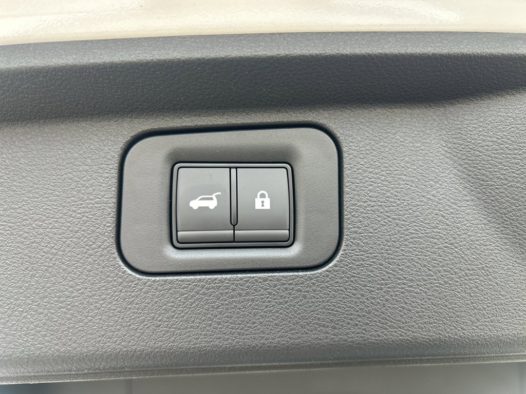 New 2026 Nissan Armada Platinum image 12