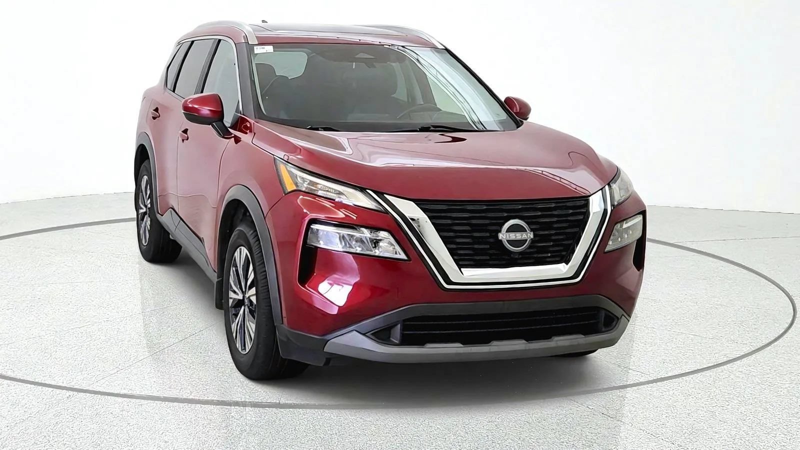 Used 2022 Nissan Rogue SV w/ SV Premium Package AWD/4WD image 2