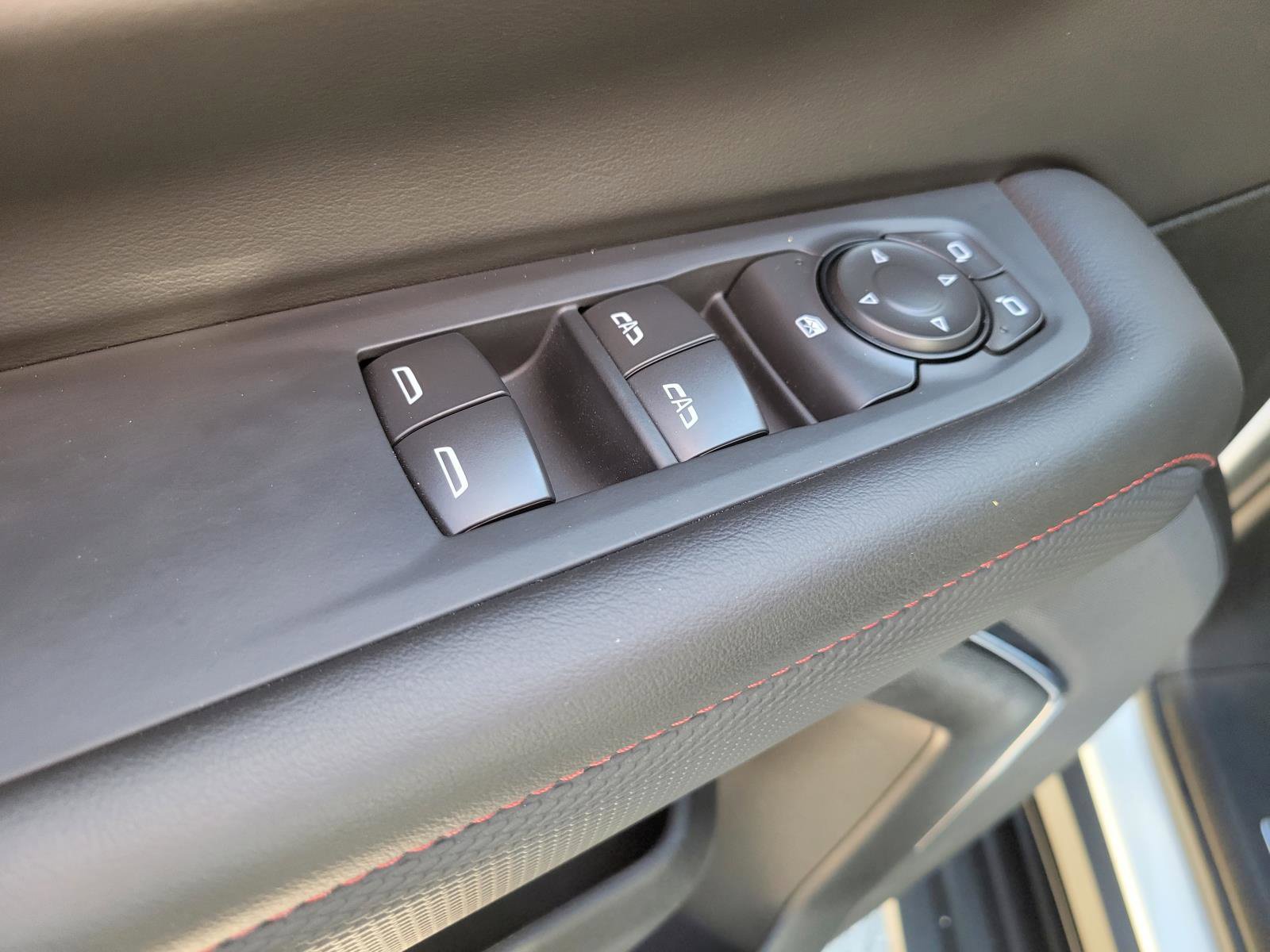 Used 2026 Chevrolet Suburban RST RWD image 20